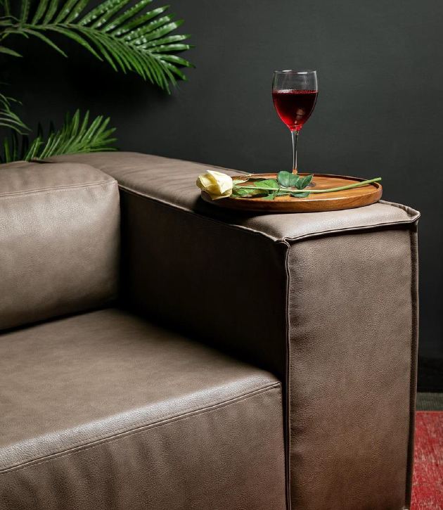 Plump Lady Chair